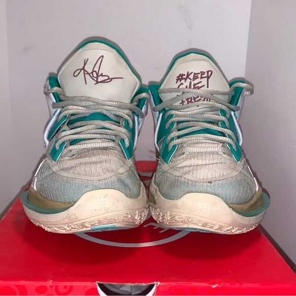 Nike Kyrie Infinity Shoes Sea Glass/Dynamic Turquoise:Size 8.5 V. Good Condition - Picture 4 of 11
